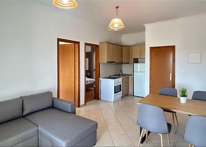 Artemis House 2 Bedrooms 6 Guests * Nikiti (Sithonia)